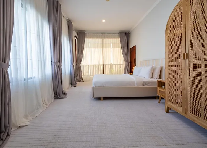 Villa Zoya - Canggu 10 Mins Walking To Batu Bolong Beach